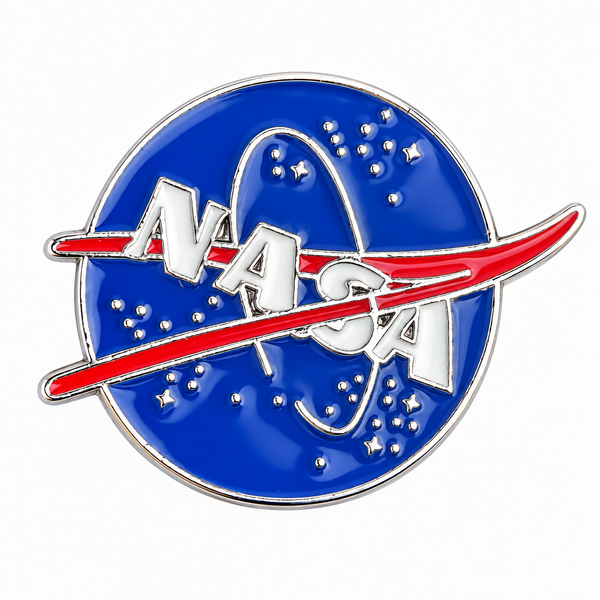 P4-24 NASA pin – vrijstaande voorzijde