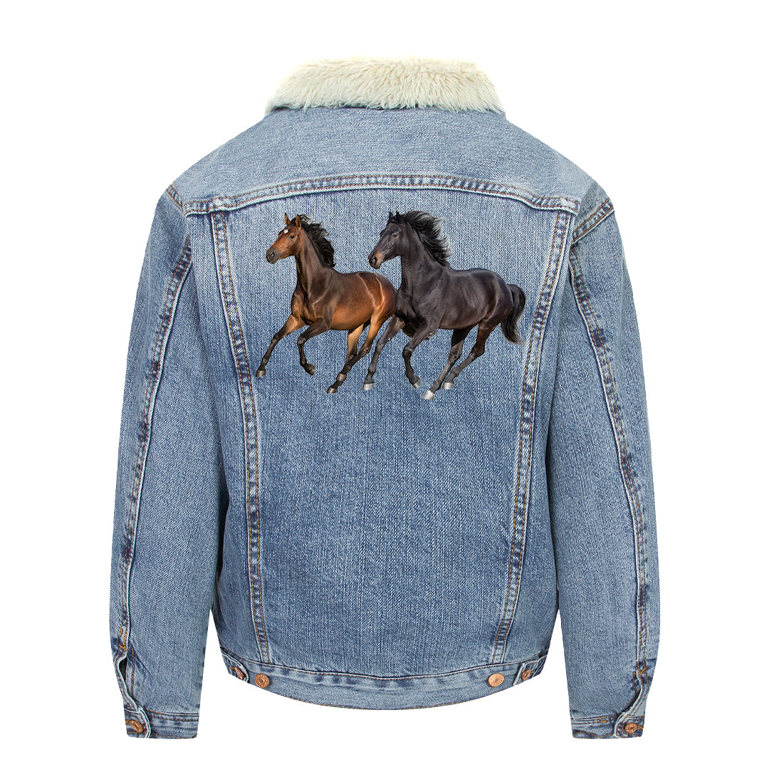 AV25-twee-bruine-paarden-jacket-applicatie