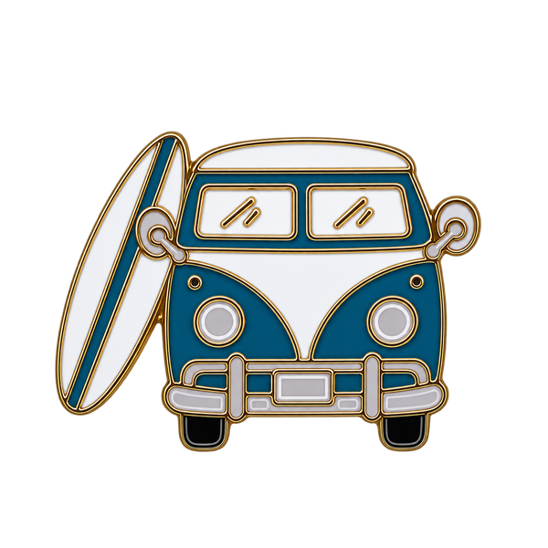 P1-26 Busje Met Surfplank Pin – voorkant