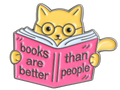 P3-28 – kat met boek, vrijstaande pin