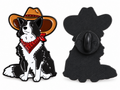 P6-23 hond met cowboyhoed pin – voorzijde en zwarte achterzijde met sluiting