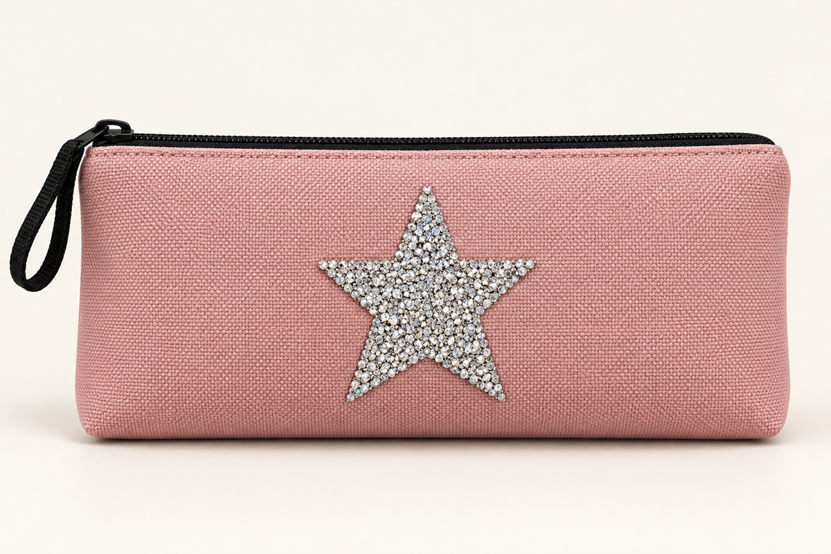 Kleine zilveren ster strass patch op een roze etui – SP0041