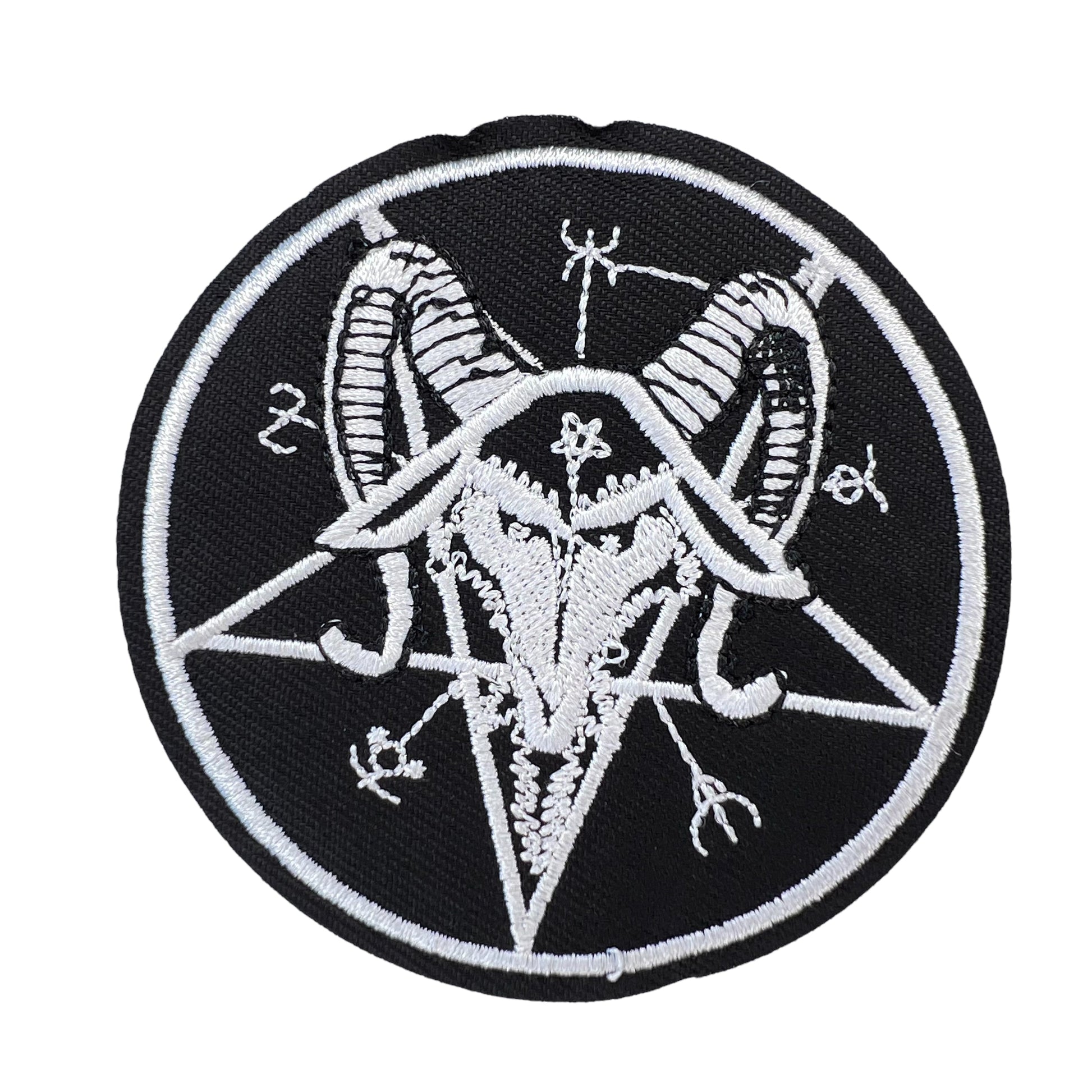 P0093-skull-op-zwarte-ronde-patch