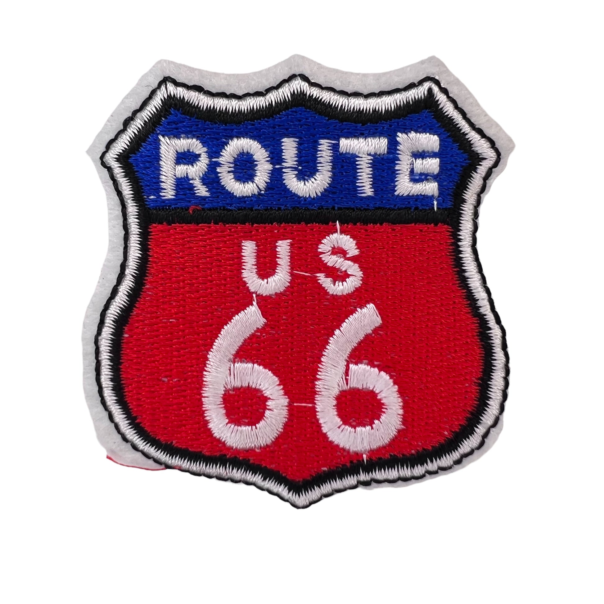 P0406-rood-met-blauwe-route-66-patch.jpg