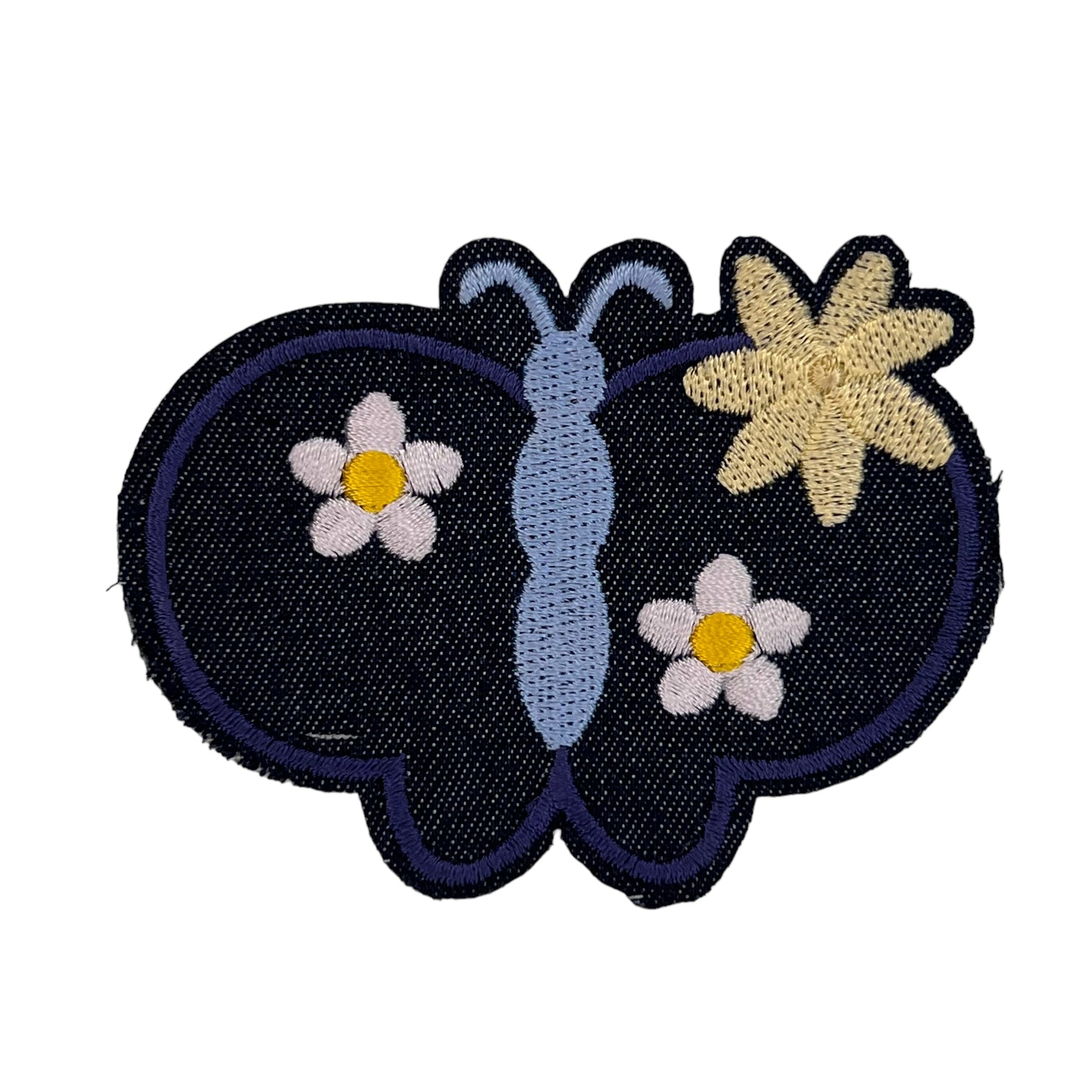 P0569-vlinder-van-jeansstof-met-een-gele-bloem-patch