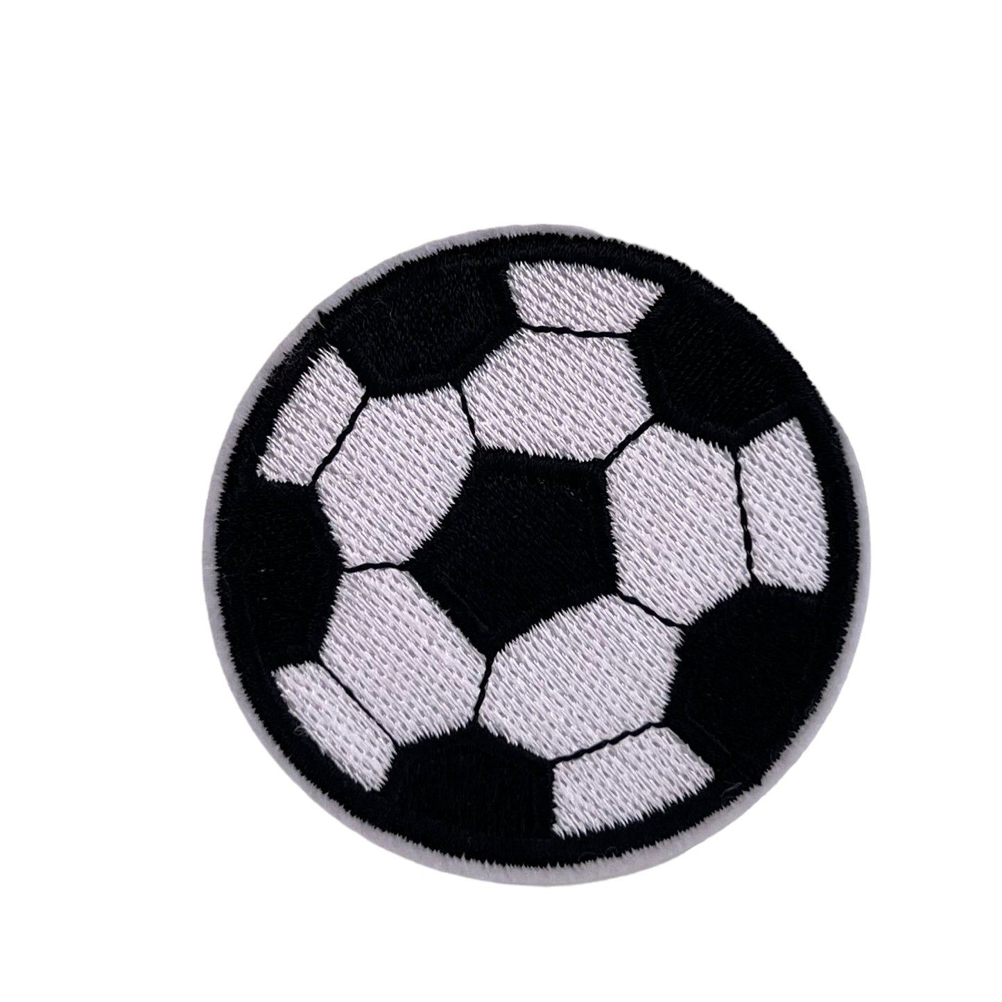 P0657-zwart-met-witte-voetbal-patch