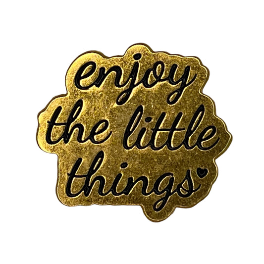 P3-3-Goudkleurige-Enjoy-The-Little-Things-Pin